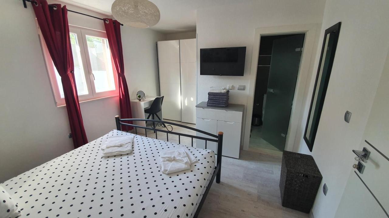 Villa Fides With Private Pool, Garden And Sea View Kastel Novi Luaran gambar